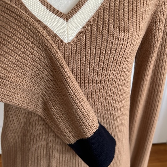 Talbots NWT v neck sweater with contrast color trim - Picture 3 of 7